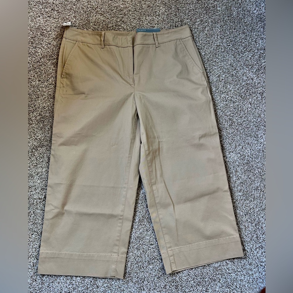 NWT Talbots Wide Crop Classic khaki pants. Preppy. Office. Travel. Stretch. 12p